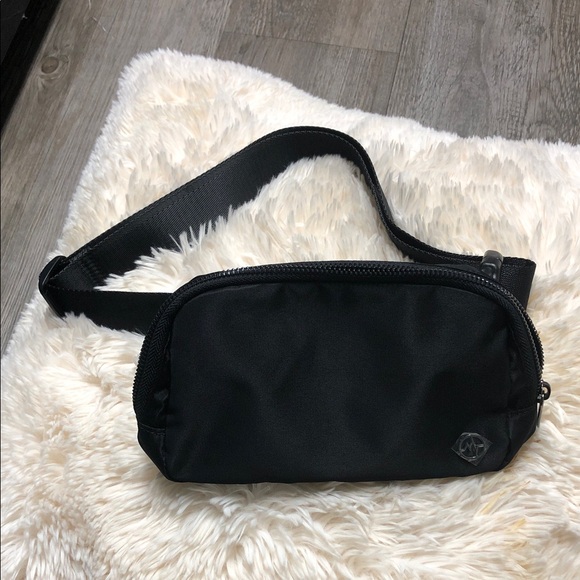 Black Nylon Men's Crossbody Bag - Picture 9 of 12